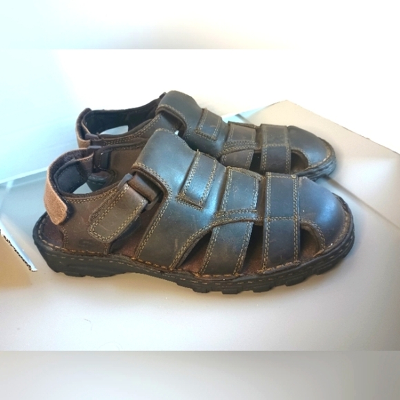Skechers Mens Fisherman Sandals Size 11 Brown Chunky Leather Closed Toe Y2K 90s - Picture 1 of 10